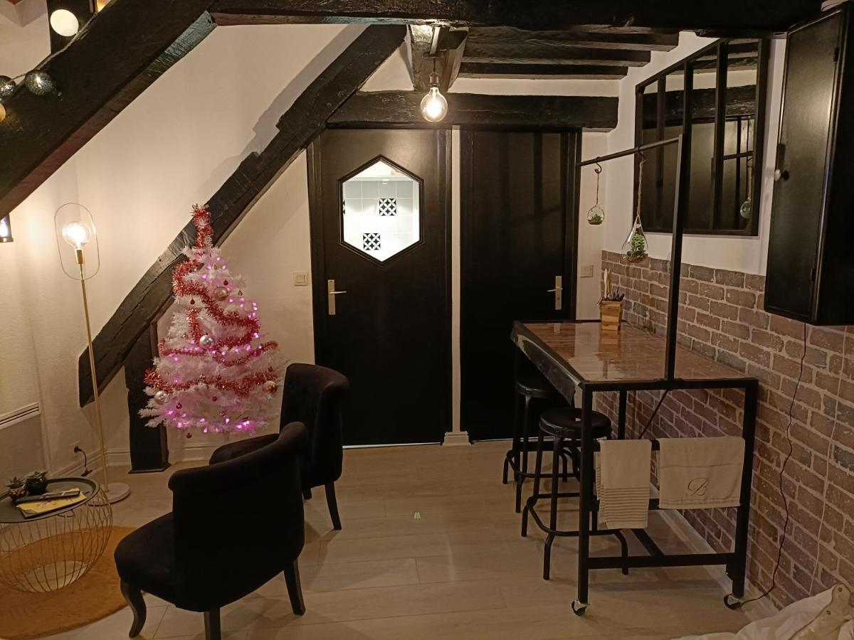 Appartamento Le Coeur Du Centre Historique Refait A Neuf Honfleur Esterno foto