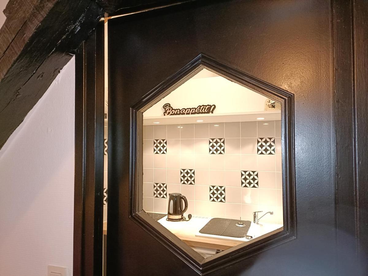 Appartamento Le Coeur Du Centre Historique Refait A Neuf Honfleur Esterno foto